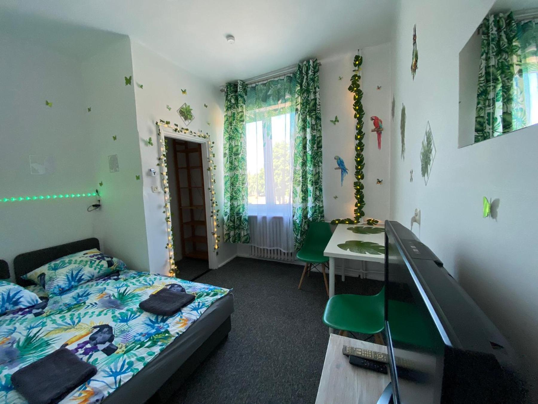 Jungle Rooms Gdansk Phòng bức ảnh